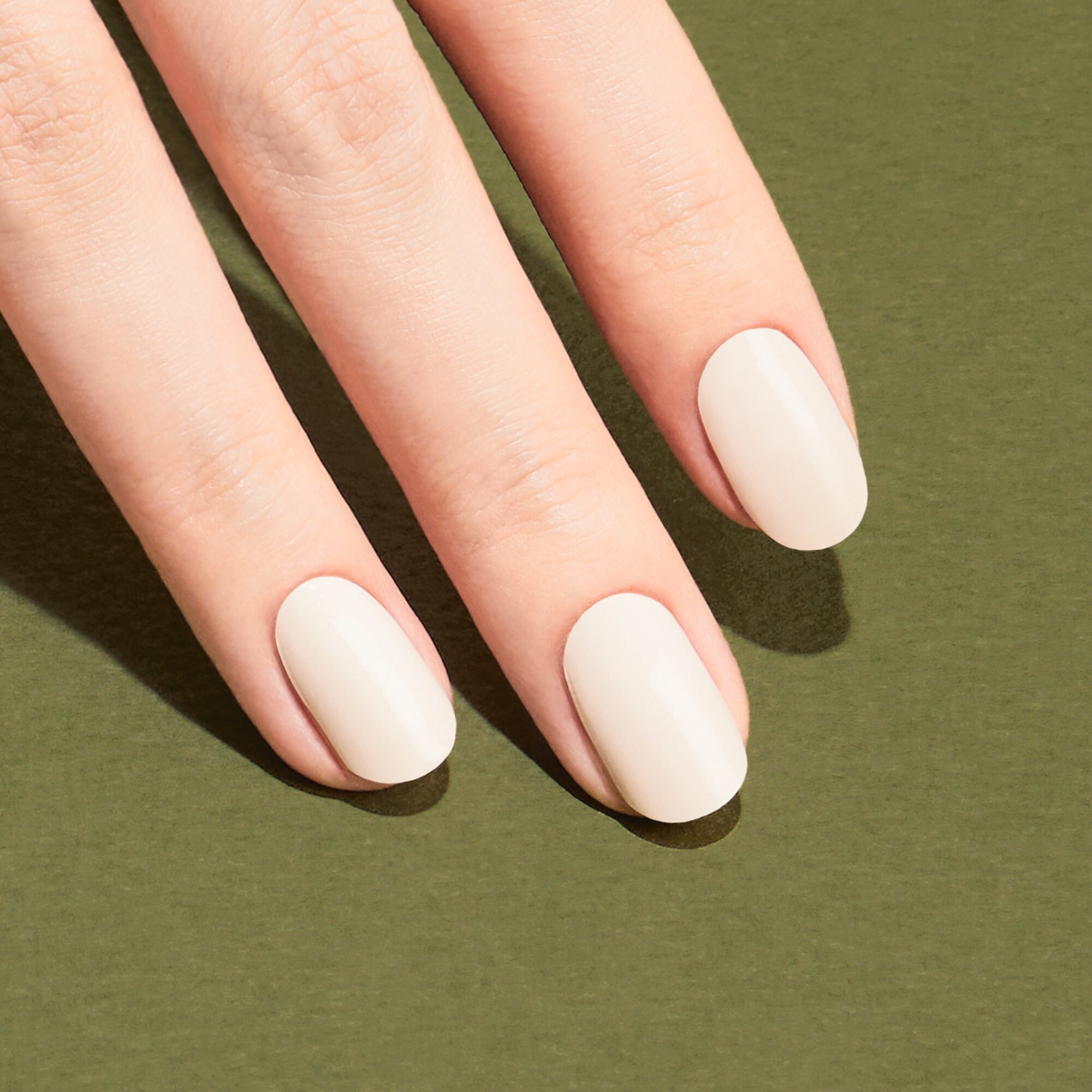 Beige nail 2024