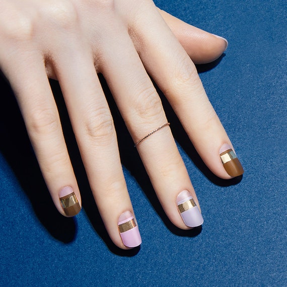 Thick Gold Line French Nail Art / 8F20 Pink Sunshine / VIKA - Etsy Israel Thick Gold Line French Nail Art / 8F20 Pink Sunshine / VIKA - Etsy Israel