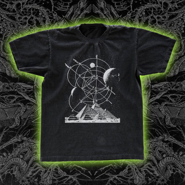 Carte des étoiles pyramidales - T-shirt classique - Chaînes nocturnes