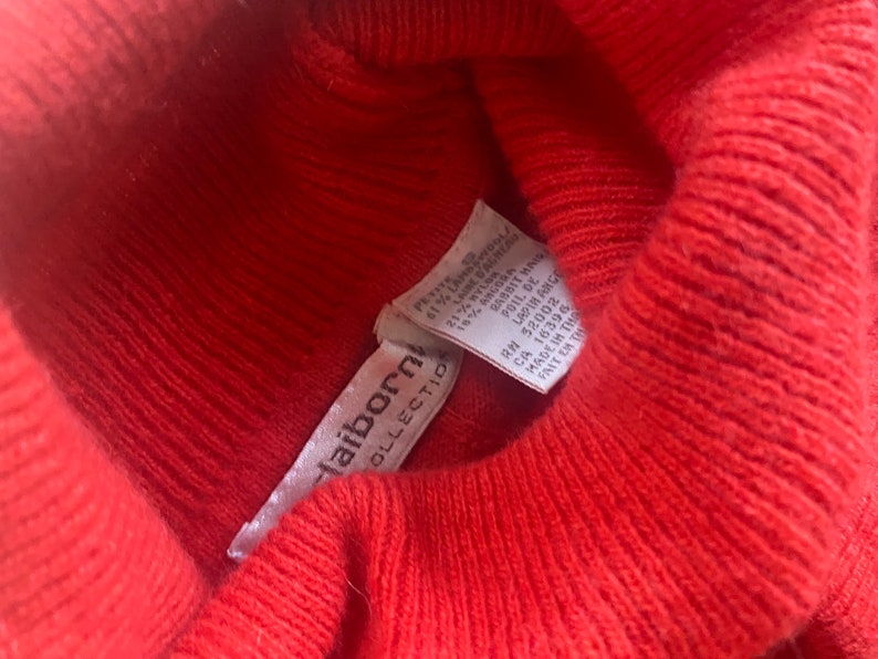 Red Cropped Turtleneck Lambswool and Angora Sweater image 4