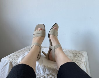 Linen Beige Heeled Sandal | Size 8