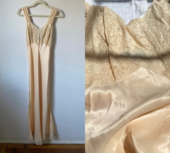 1930s Cream Silk and Lace Slip Dress - image 1