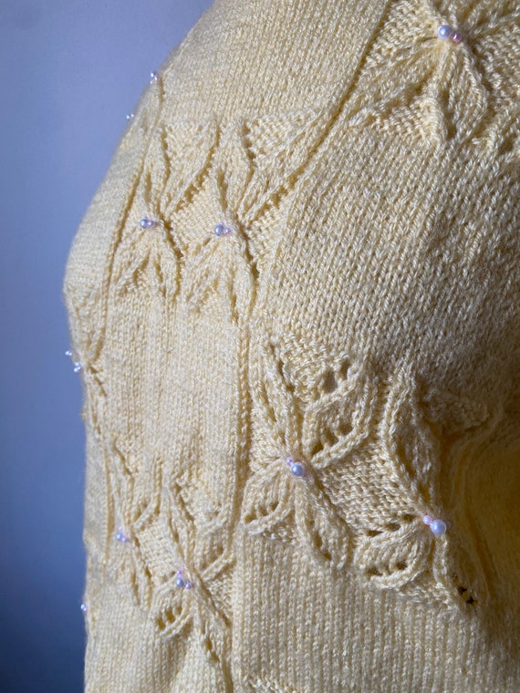 Vintage Yellow Knit Sweater with Pearl Details - image 4
