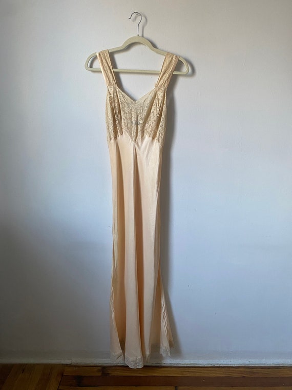 1930s Cream Silk and Lace Slip Dress - image 2