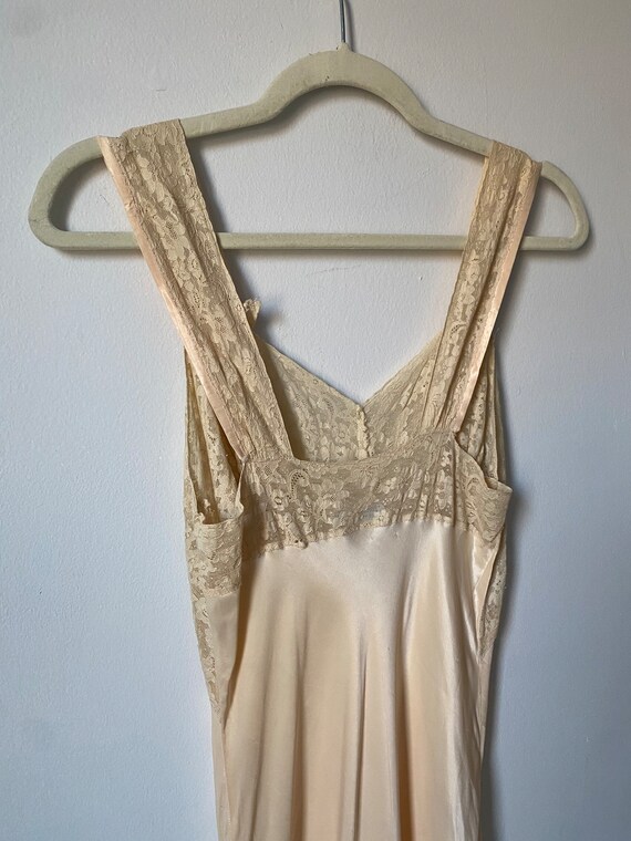 1930s Cream Silk and Lace Slip Dress - image 6