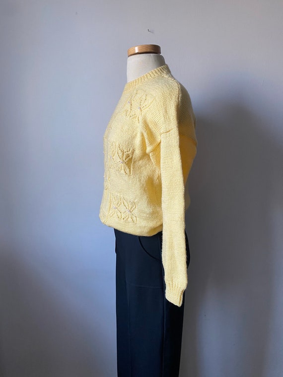Vintage Yellow Knit Sweater with Pearl Details - image 5