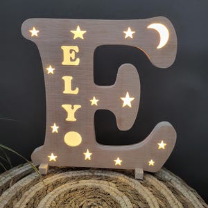 Veilleuse en bois forme "Lettre" initiale et prénom, chambre, bébé, cadeaux, enfant, baptême