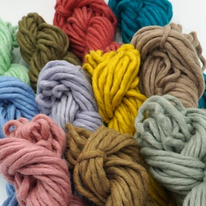 Hilo de lana merino afieltrada/Macramé/Tejido/Cuerda de hilo/Hilo de lana merino grueso/Hilo sostenible/Hilo de fieltro XL/Arte de fibra/Tejido/Ganchillo