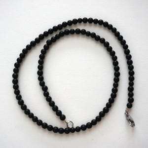 Collier en onyx noir, perles en pierres précieuses, perles en onyx mat, tour de cou fait main, bijoux en onyx