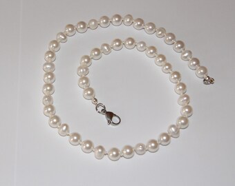 Hochzeit mit Blümchen Tropfen Zartes Perlen-Trachtenschmuck-Set weiß 3-tlg Hochzeit mit Blümchen Tropfen Zartes Perlen-Trachtenschmuck-Set weiß 3-tlg