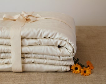 Wool comforter, Summer warmth, Twin size (68x86")