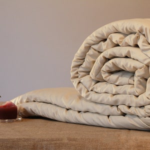 Universelle Bettdecke aus Wolle, 240x220 cm