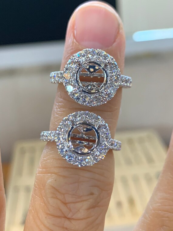 Halo Ring Settings For Round Diamonds