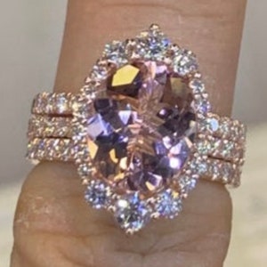 Morganite Wedding Ring Set, Morganite Engagement Ring With Wedding Band, 14K Rose Gold Oval Shape Halo Morganite
