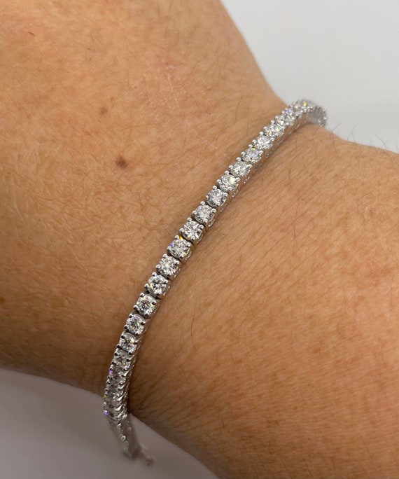 Classic Diana Tennis Bracelet – RW Fine Jewelry