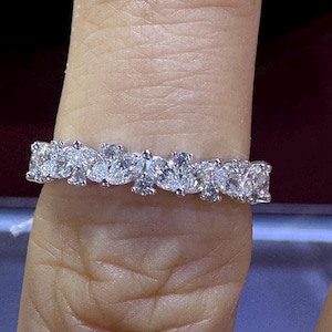 Anillo redondo marquesa, anillo de diamantes marquesa, anillo de aniversario de diamantes, anillo de diamantes de oro blanco de 18 quilates, anillo de boda de diamantes Garland