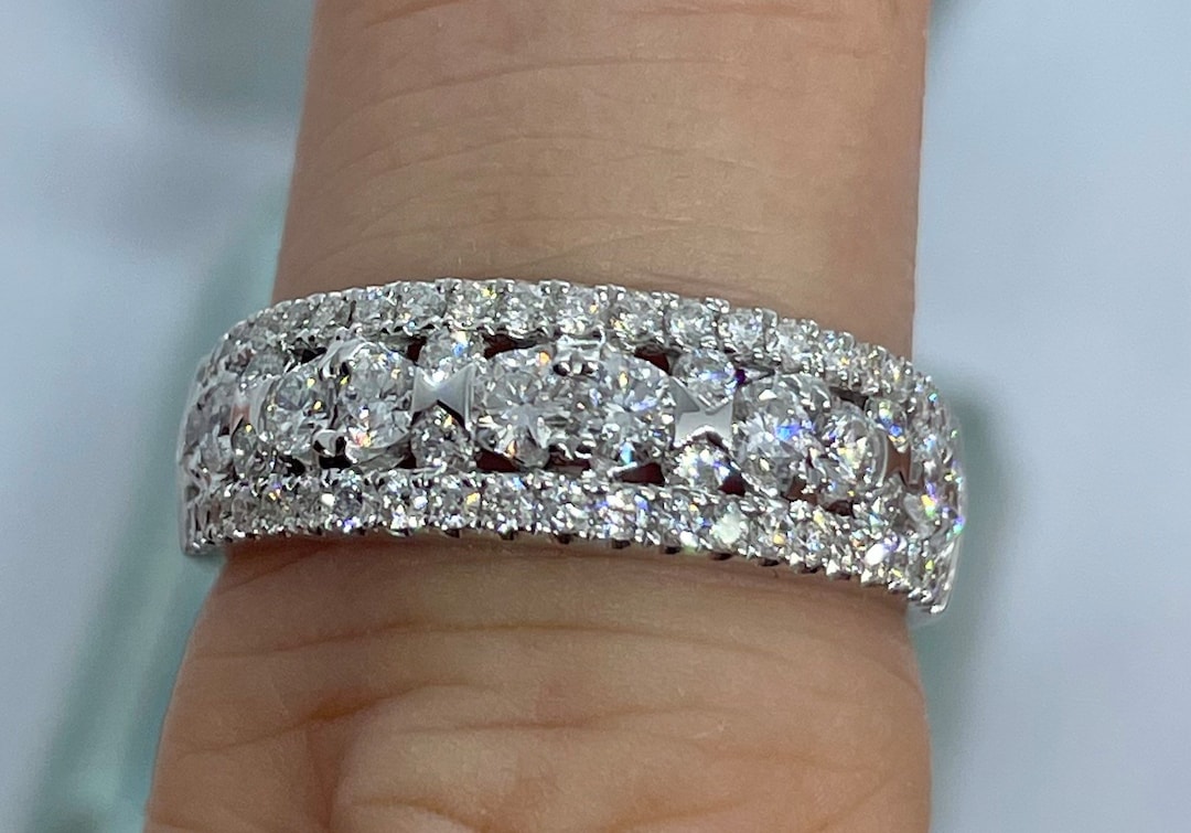 Diamond Anniversary Wedding Band, Round Diamond Band Ring, 18K