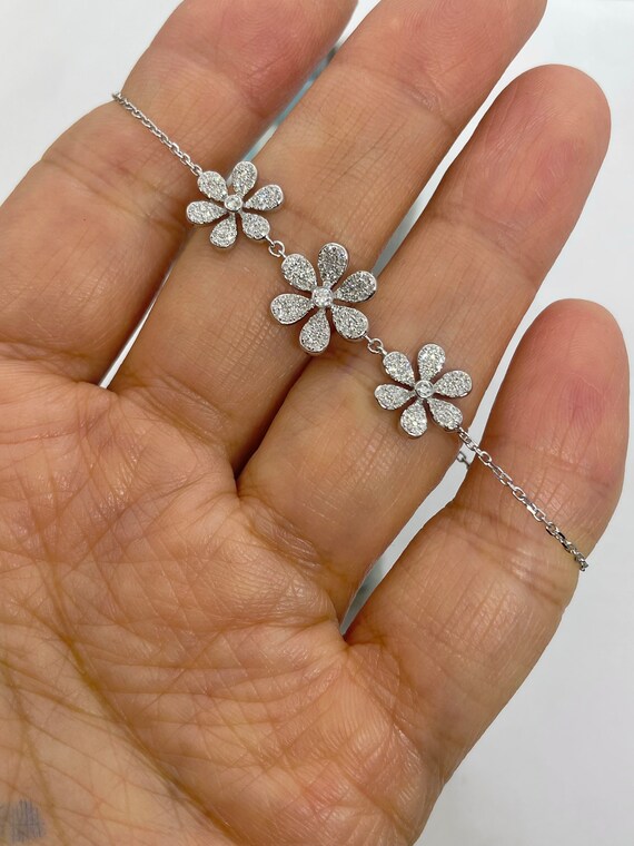 ホワイトゴールド ダイヤ フラワー ブレスレット デイジーフラワーダイヤモンドブレスレット、14Kホワイトゴールド