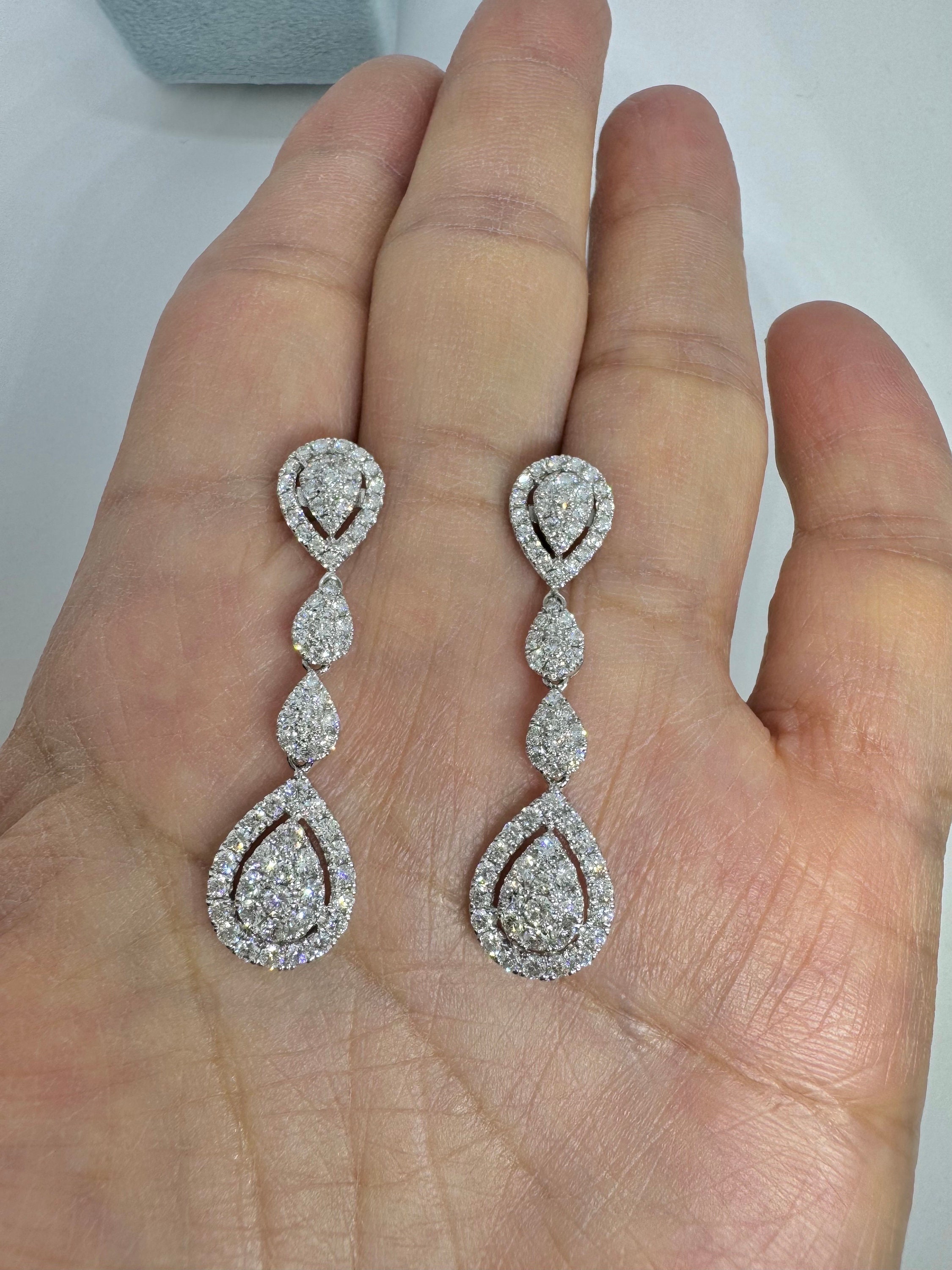 Gold diamond dangle earrings discount