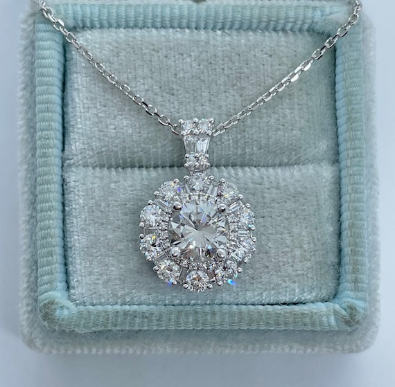 Collier En Or Blanc 18 Carats Avec Diamant Solitaire 0,50 Carat - Poids 2,10 G | Bijou Occasion Magnifique