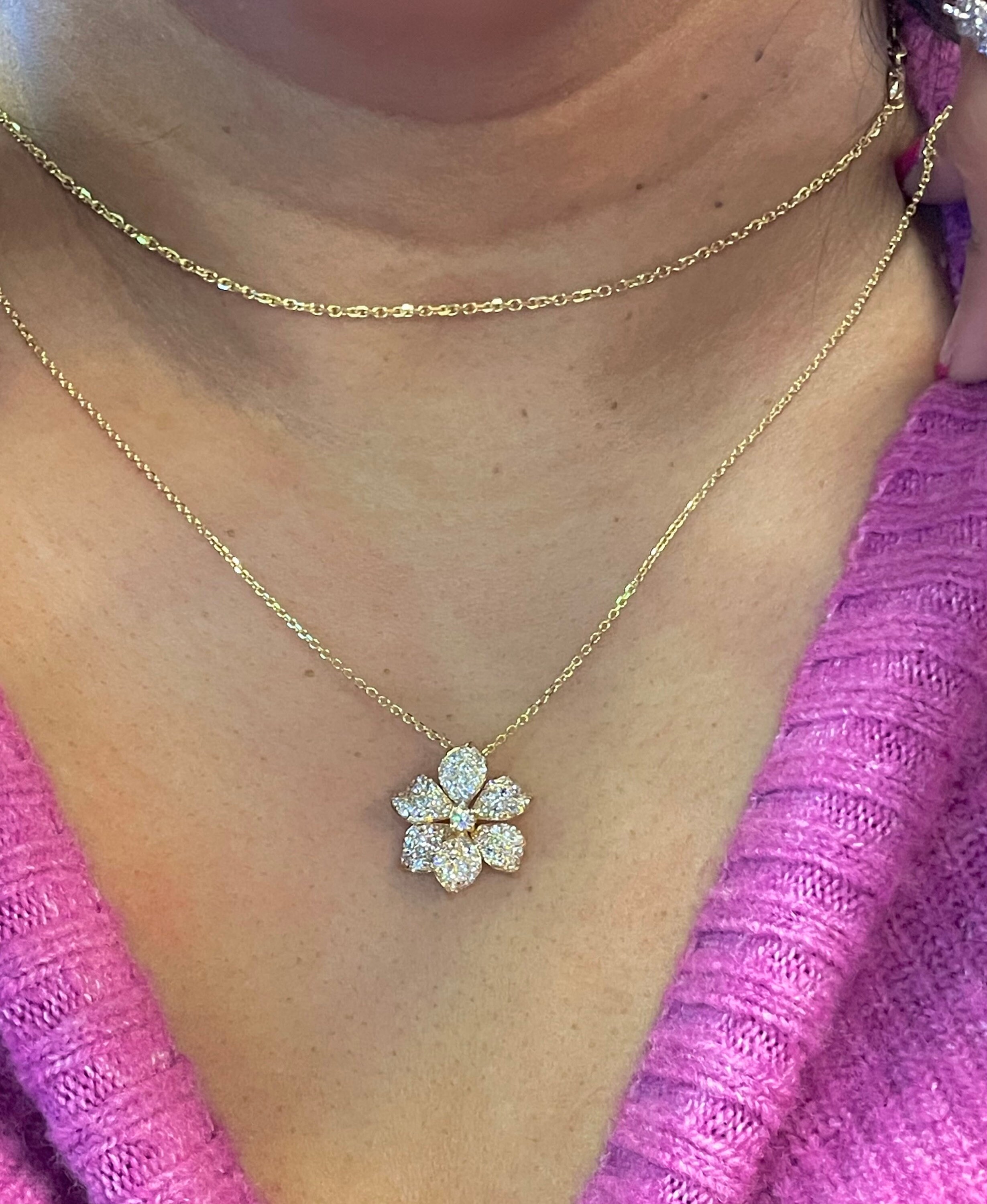 Flower shaped on sale diamond necklace