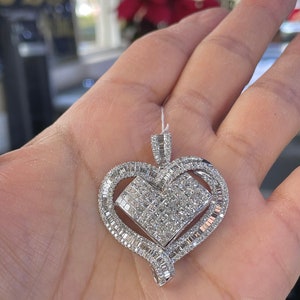 Diamond Edge Heart Pendant Necklace main image 0