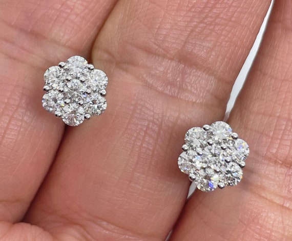 Stud Natural Diamond EarringsCatch-Silicon
