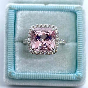 Pink Morganite Ring, Cushion Cut Morganite Engagement Ring, 14K White Gold Cushion Halo Morganite and Diamond Ring Bild 3