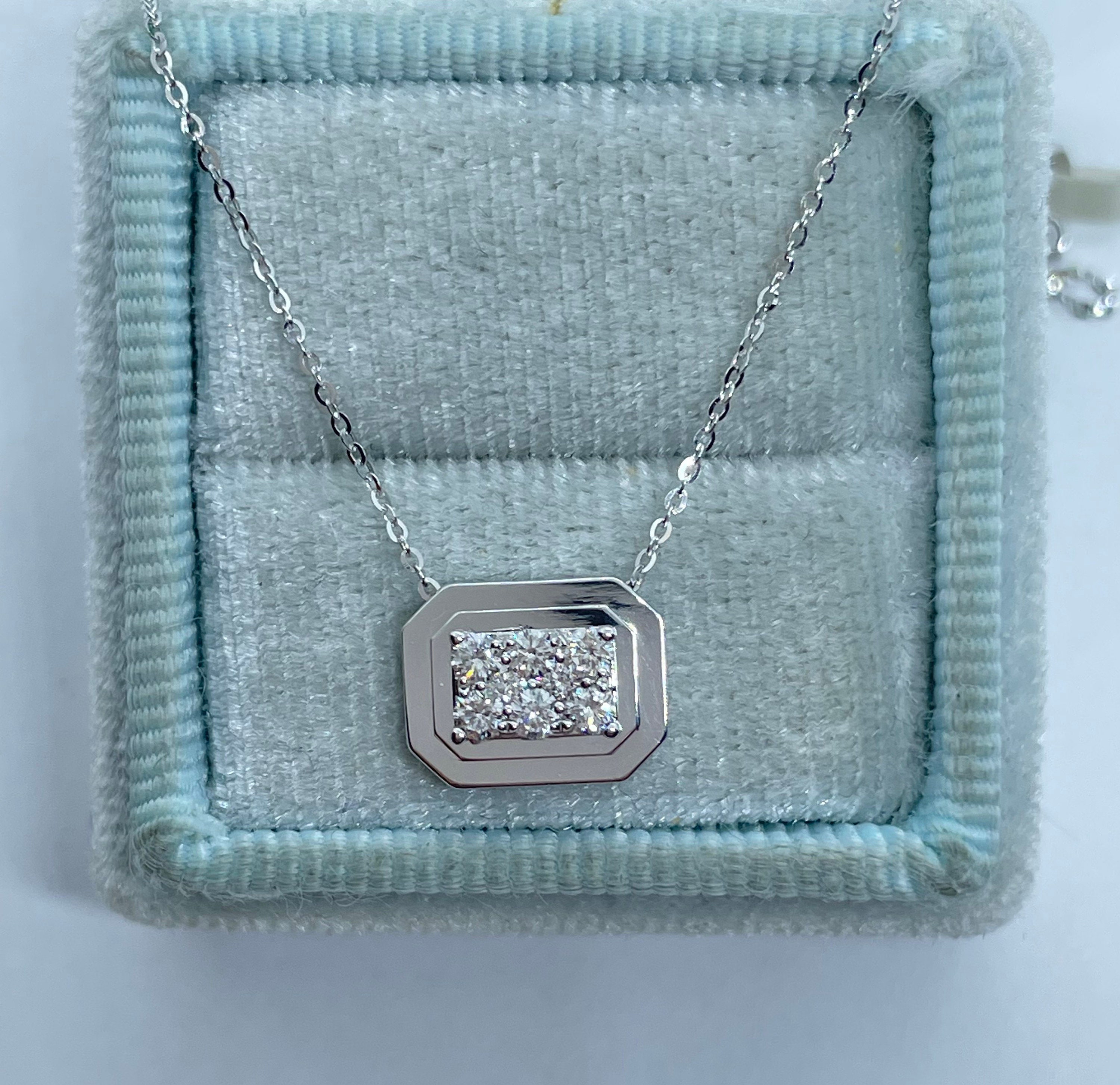 Simple Diamond Necklace 18K White Gold 