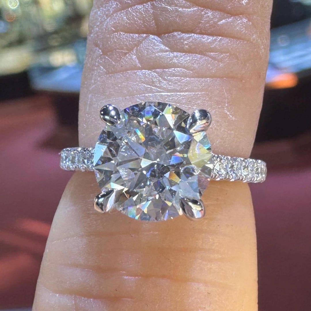 Lab Grown Diamond Solitaire Engagement Ring, 2 Carat Round E VVS2, 14K ...