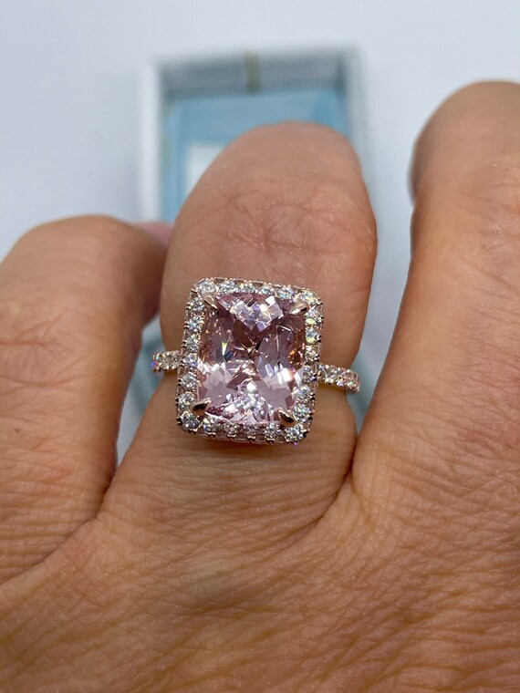 Haydee oval halo with Pink Morganite engagement ring in gold