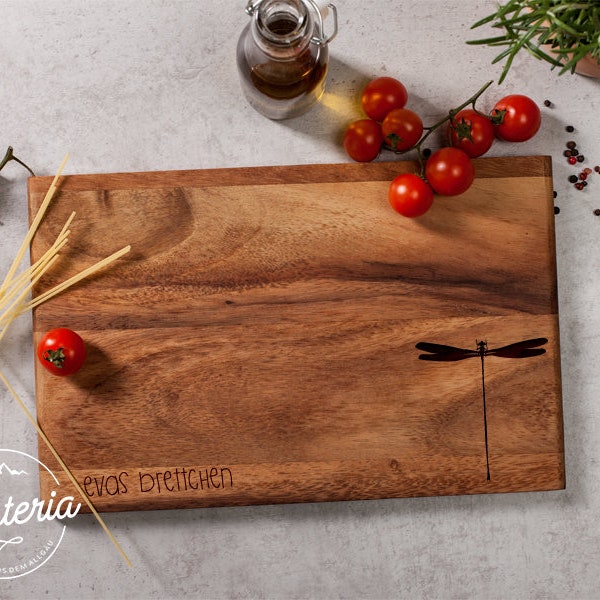 Acacia board gr./ Cutting board with individual engraving