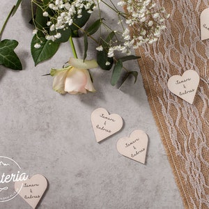 Tischdekoration / Hochzeit Herz mit individueller Gravur (10er-Set)