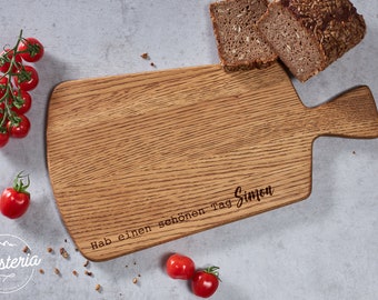 Cutting board / serving board with individual engraving