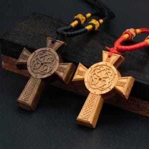 Collier Croix En Noyer – Pendentif Unisexe 7BC8 – Neuf
