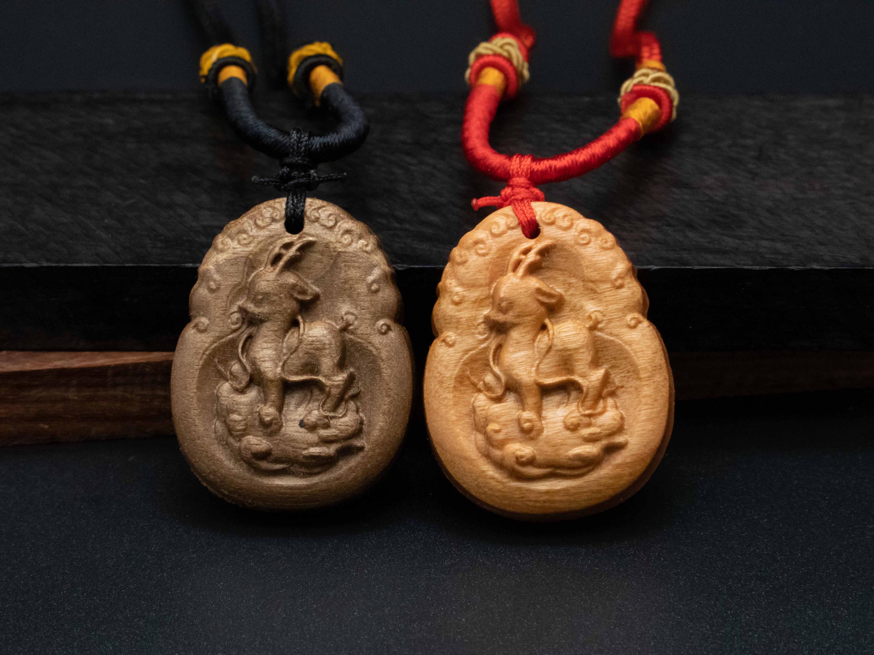 Deer pendant,cute deer,long antler necklace,wood carving,wood pendant,engraved necklace,carve deer pendant,gifts for her,animal necklace