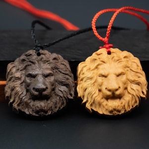 ライオン ヘッド ペンダント、木彫り、ライオン ヘッド レリーフ、ライオン ヘッド ネックレス、彫刻木製ペンダント、彫刻ペンダント、彫刻木