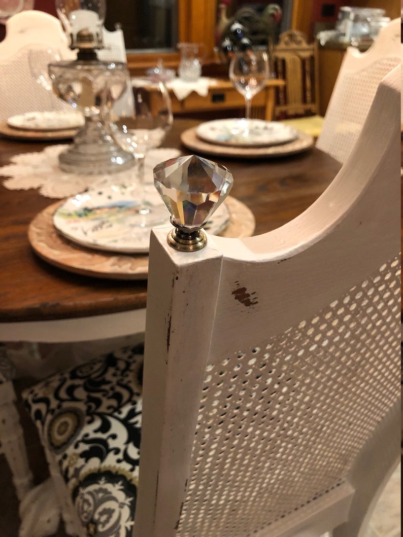 Dining Room Table and 5 Chairs
