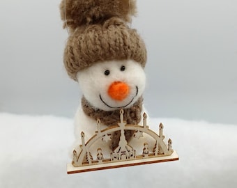Hand-felted snowman – winter decoration figure for candle arches | Felt Christmas tree decoration