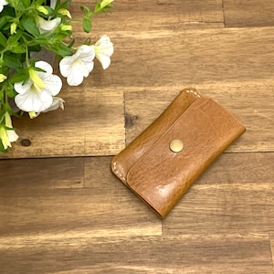Portefeuille en cuir végétal cousu main