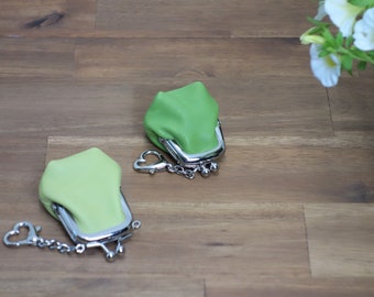 Keychain with clip closure