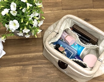 Toiletry bag with snap closure
