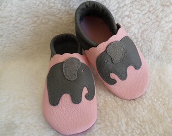 Babyschuhe Lederpuschen Schuhe mit Elefant Babypuschen personalisierte Schuhe Namensschuhe Geburtsgeschenk Tauf, Krabbelpuschen Mädchen