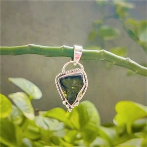AAA Quality Green Moldavite Necklace, 925 Silver Pendant, Moldavite Pendant, Pendant for Necklace, Czech Moldavite, Handmade Jewelry