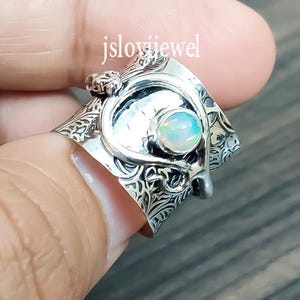 Opal Spinner Ring: Natural Opal, 925 Sterling Silver Band