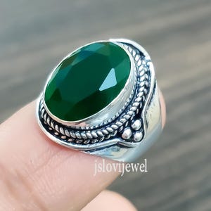 Faceted Green Onyx Ring: 925 Sterling Silver Gemstone