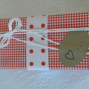 Wrapping paper Dots-Pepita red-white 3 m, 50 cm wide image 2