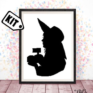 Cross Stitch KIT for beginner - Needlepoint - Embroidery - Movie cross stitch pattern - easy - K-623