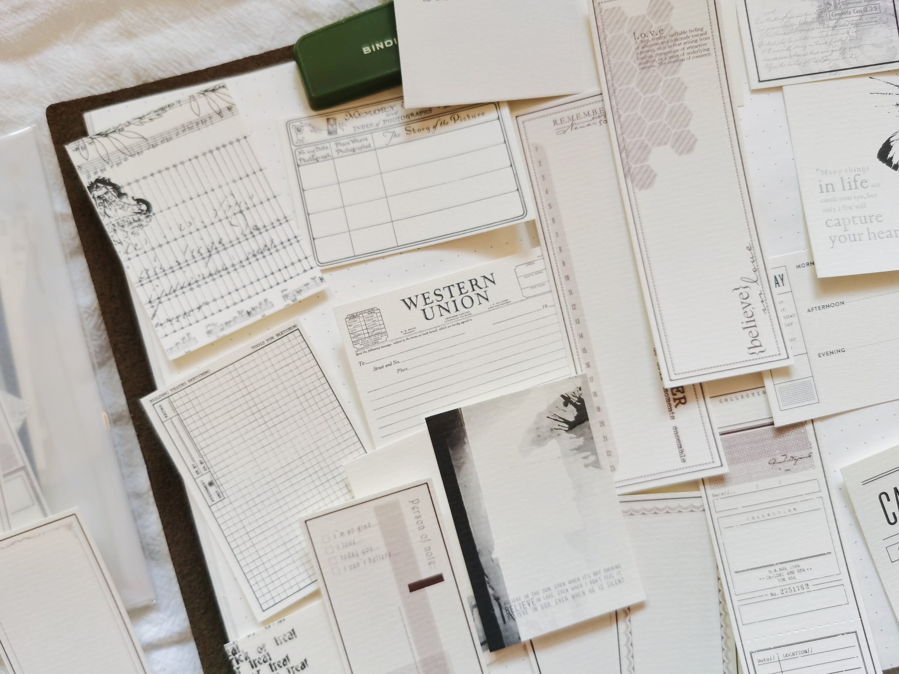 24pc Junk Journal Kit, Memo Card Scrapbook Paper Kit