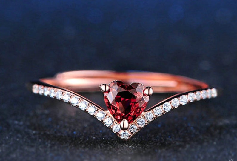 Ring For Women Natural Red Garnet Love Heart cut 925 Sterling Silver Romantic Wedding Fine Jewelry Gift Engagement Ring Gift For Women